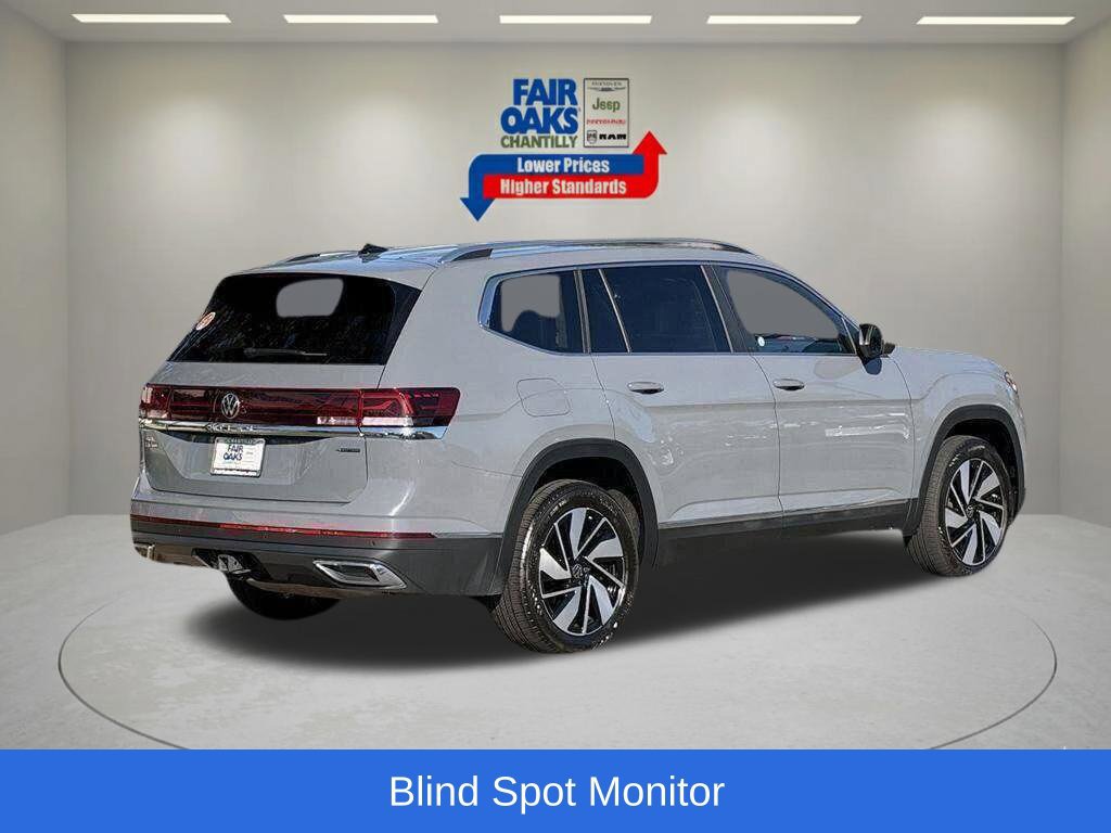 Used 2025 Volkswagen Atlas SEL AWD/4WD image 7