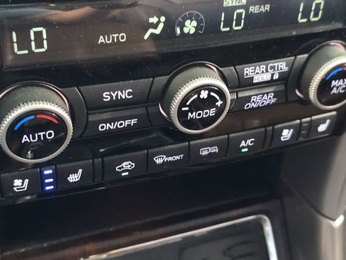 Used 2019 Subaru Ascent Touring w/ Popular Package #3 AWD/4WD image 22