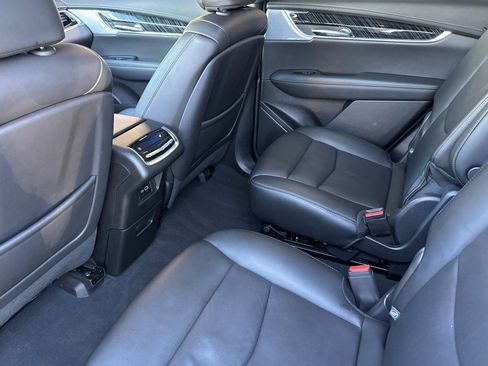 Certified 2025 Cadillac XT6 Premium Luxury image 13