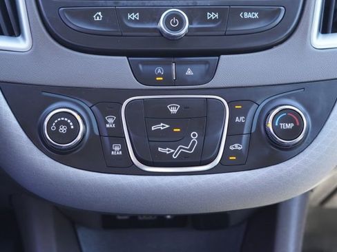 Used 2023 Chevrolet Malibu LS FWD image 24