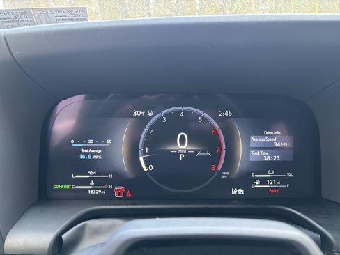 Used 2024 Lexus GX 550 w/ Accessory Package (2T) image 22