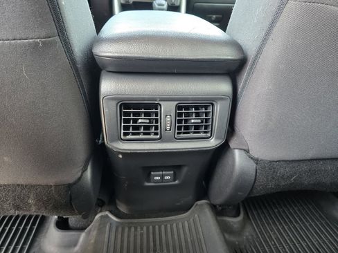 Used 2022 Toyota RAV4 XLE w/ Convenience Package FWD image 25