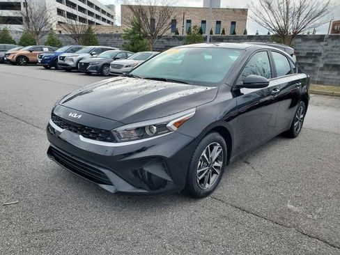 Used 2024 Kia Forte LXS w/ LXS Technology Package image 7