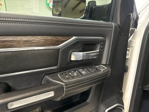 Used 2019 RAM 2500 Laramie AWD/4WD image 18