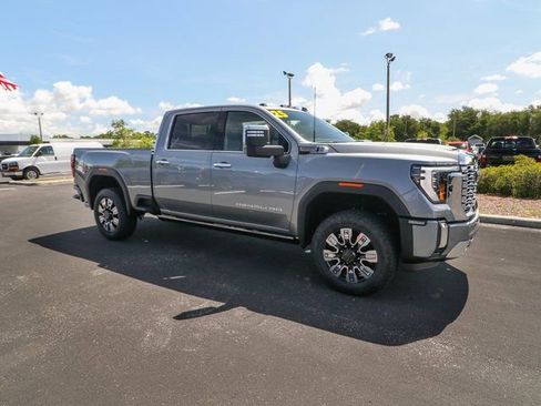 New 2025 GMC Sierra 2500 Denali w/ Denali Reserve Package image 12