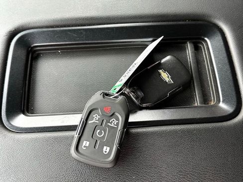 Used 2019 Chevrolet Suburban LT image 22