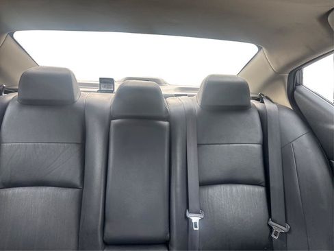 Used 2019 Nissan Altima 2.5 SL FWD image 13