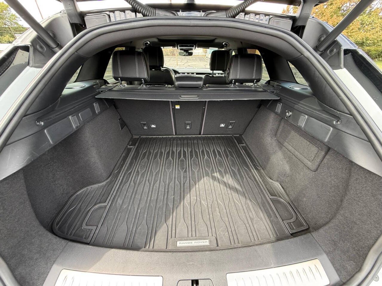 Used 2018 Land Rover Range Rover Velar S AWD/4WD image 18