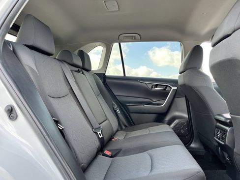 Used 2024 Toyota RAV4 XLE FWD image 27