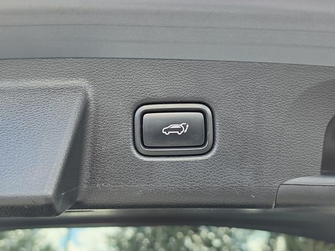 Certified 2021 Kia Telluride EX w/ EX Premium Package FWD image 11