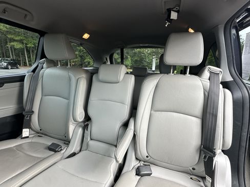 Used 2023 Honda Odyssey EX-L image 10