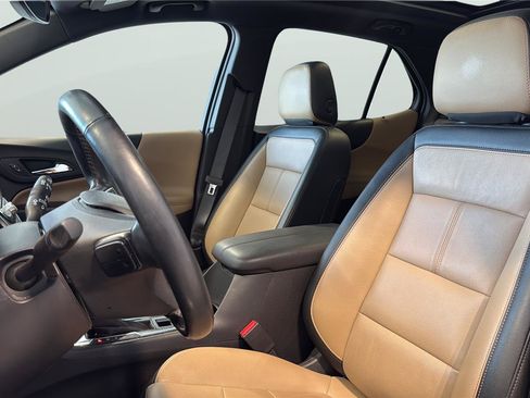 Used 2023 Chevrolet Equinox Premier AWD/4WD image 11