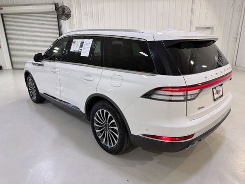 Used 2022 Lincoln Aviator Reserve w/ Equipment Group 201A RWD image 27