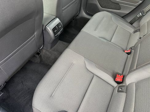 Used 2019 Volkswagen e-Golf SE w/ Driver Assistance Package image 12