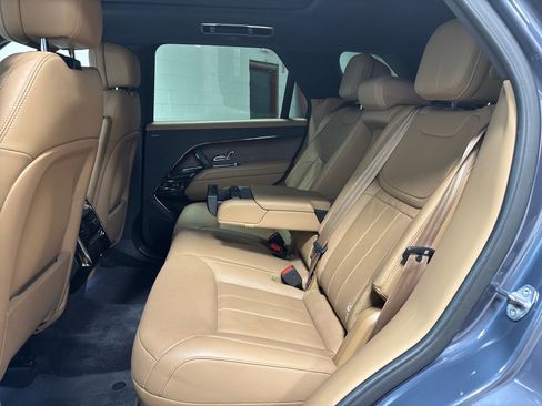 Used 2023 Land Rover Range Rover Sport SE AWD/4WD image 27
