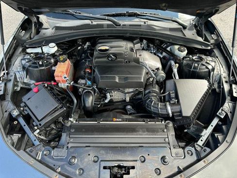 Used 2017 Chevrolet Camaro LT RWD image 18