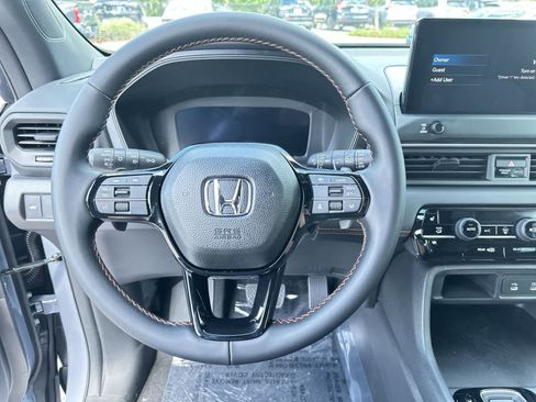 New 2026 Honda Pilot Sport image 18