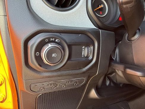 Used 2025 Jeep Wrangler Unlimited Sport AWD/4WD image 43