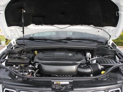 Used 2020 Jeep Grand Cherokee Laredo image 12