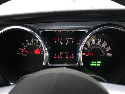 Used 2007 Ford Mustang GT RWD image 10