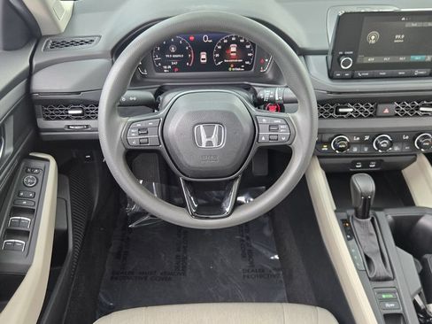 Certified 2023 Honda Accord EX image 13