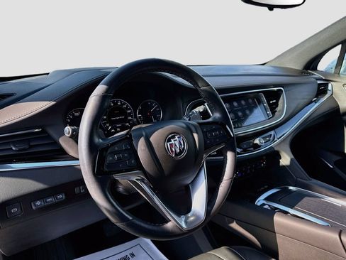 Used 2022 Buick Enclave Avenir w/ Avenir Technology Package FWD image 9