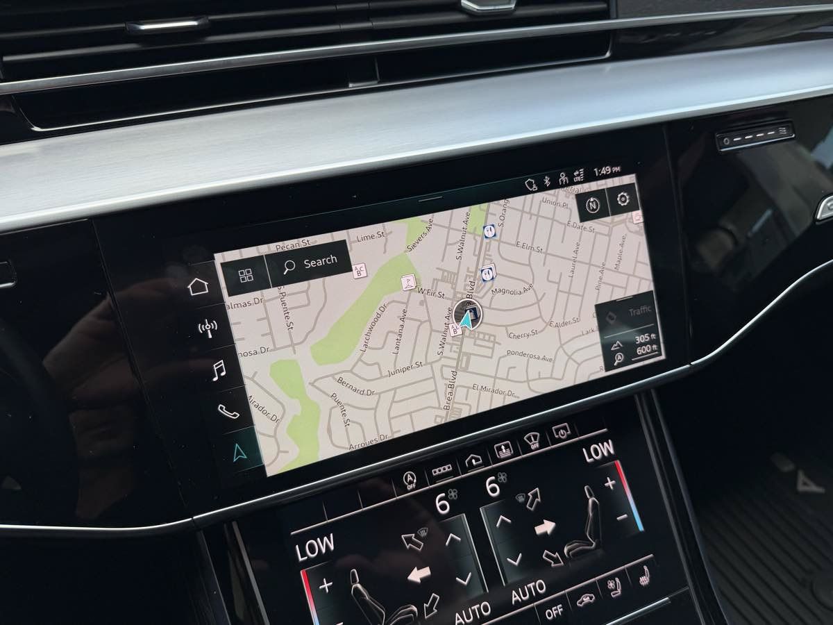 Used 2022 Audi A8 L 3.0T AWD/4WD image 25