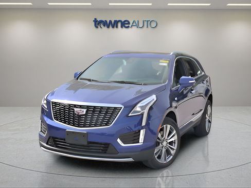Used 2023 Cadillac XT5 Premium Luxury w/ Technology Package AWD/4WD image 9