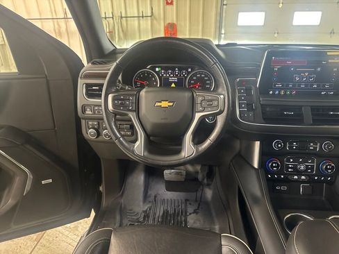 Used 2021 Chevrolet Tahoe Premier w/ Premium Package image 14