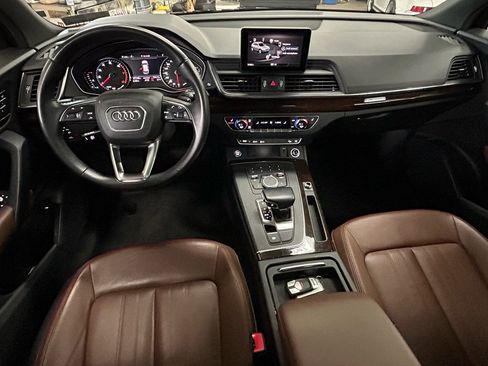 Used 2019 Audi Q5 2.0T Premium w/ Convenience Package image 12