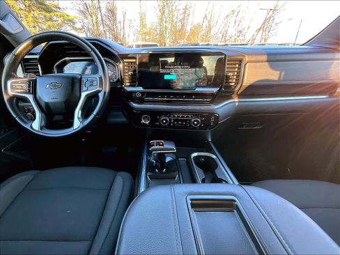 Used 2022 Chevrolet Silverado 1500 RST w/ Z71 Off-Road Package image 20