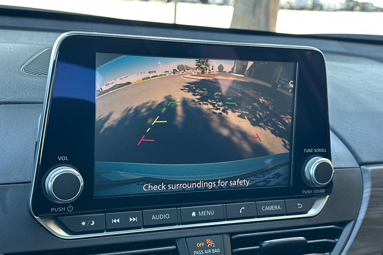 Used 2025 Nissan Altima 2.5 SV FWD image 18