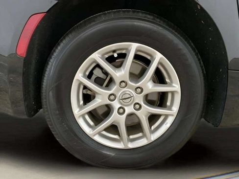 Used 2025 Chrysler Pacifica Select FWD image 91