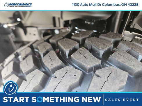 New 2025 Jeep Gladiator Willys image 10