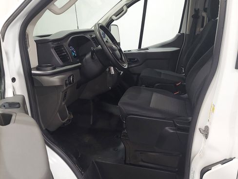 Used 2024 Ford Transit 250 Low Roof AWD w/ Exterior Upgrade Package image 13