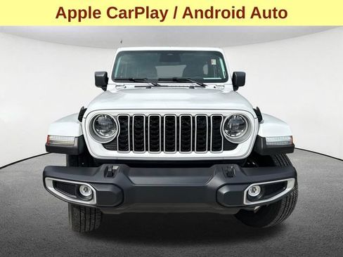 Used 2026 Jeep Wrangler Unlimited Sahara AWD/4WD image 4