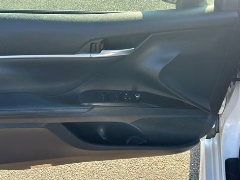 Used 2021 Toyota Camry XSE image 16