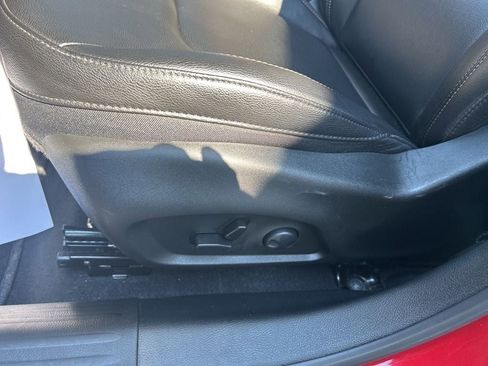 Used 2024 Jeep Compass Limited image 10