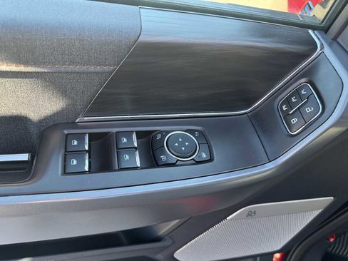 Used 2024 Ford F150 Lightning Lariat image 20
