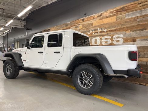 New 2026 Jeep Gladiator Mojave image 26