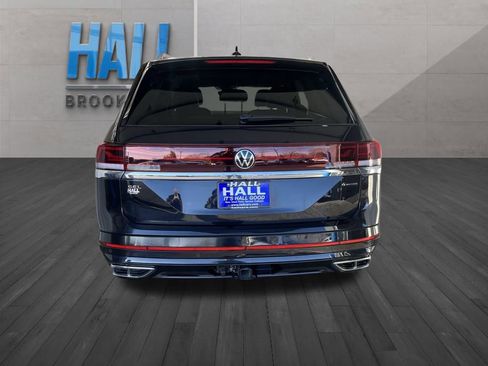 Certified 2025 Volkswagen Atlas SEL Premium R-Line image 5