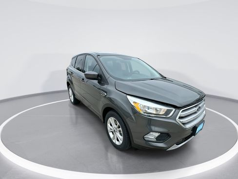 Used 2017 Ford Escape SE AWD/4WD image 2