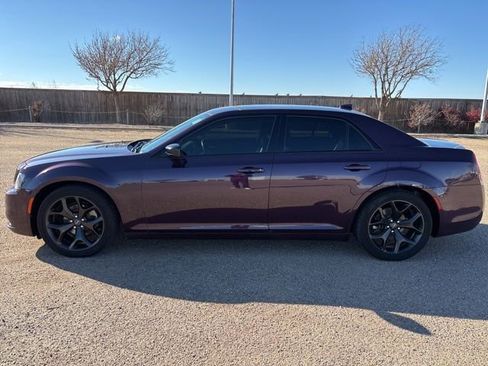 Used 2021 Chrysler 300 Touring w/ Sport Appearance Package image 3