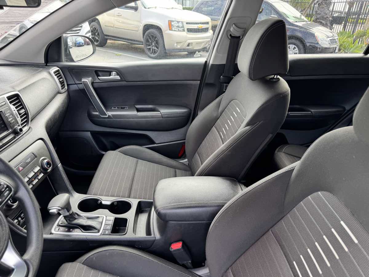 Used 2018 Kia Sportage LX AWD/4WD image 31