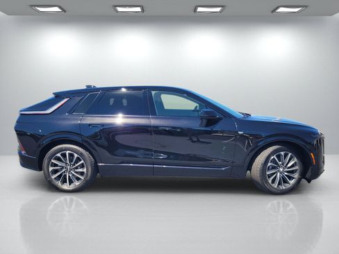 New 2026 Cadillac Lyriq Sport AWD/4WD image 3