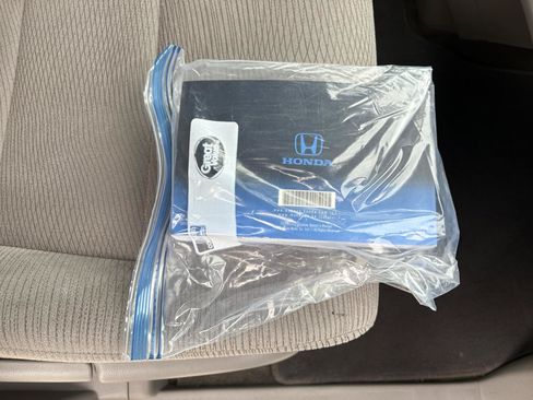 Used 2011 Honda Odyssey LX image 17
