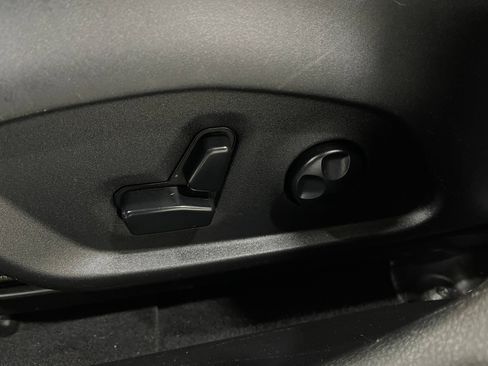 Used 2019 Jeep Compass Limited w/ Safety & Security Group AWD/4WD image 16