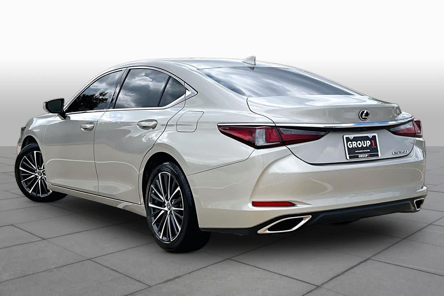 Used 2025 Lexus ES 350 w/ Premium Package FWD image 12