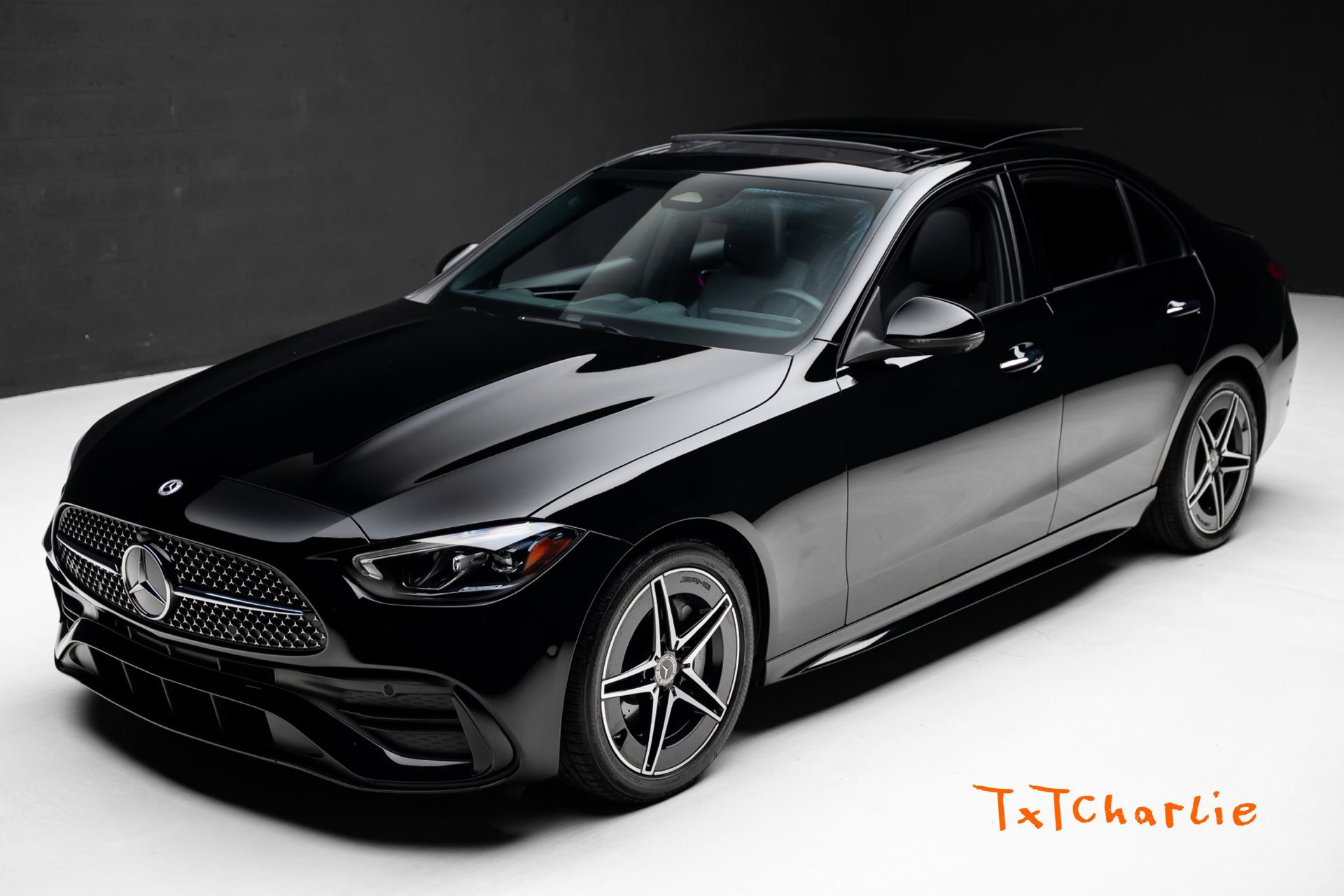 Used 2024 Mercedes-Benz C 300 4MATIC Sedan image 1