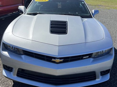 Used 2015 Chevrolet Camaro SS image 2